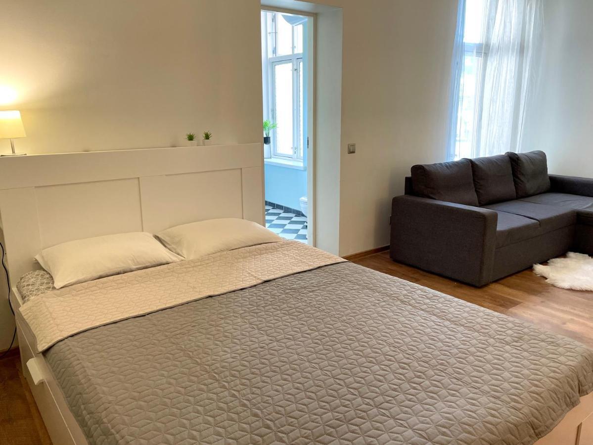 Spacious Holiday Apartment With Wifi And Parking パルヌ エクステリア 写真